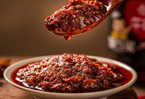 如何选择合适的辣椒酱包装机酱料包装机